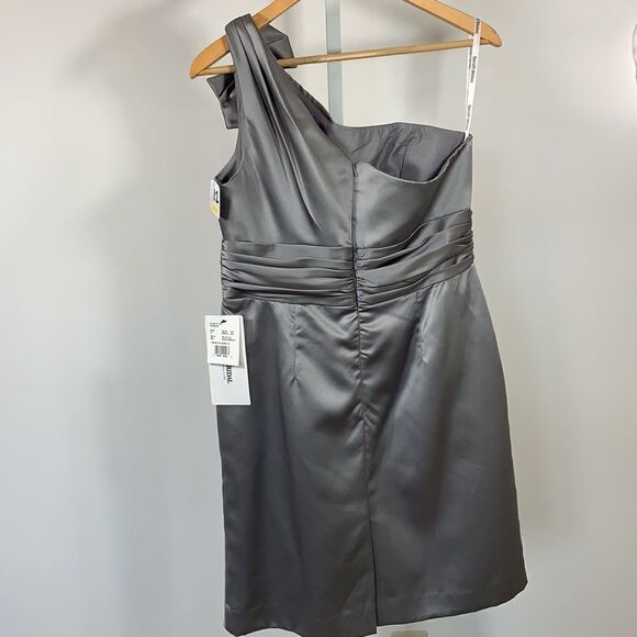 DAVID’S BRIDAL Women’s Satin One Shoulder Special Occasion Dress Silver Size 12 - Picture 6 of 13